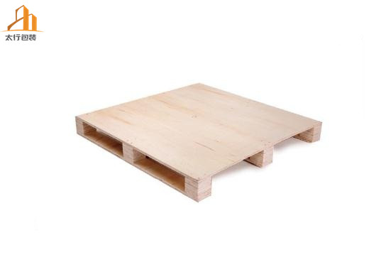 四向進(jìn)叉木托盤(pán)廠(chǎng)家