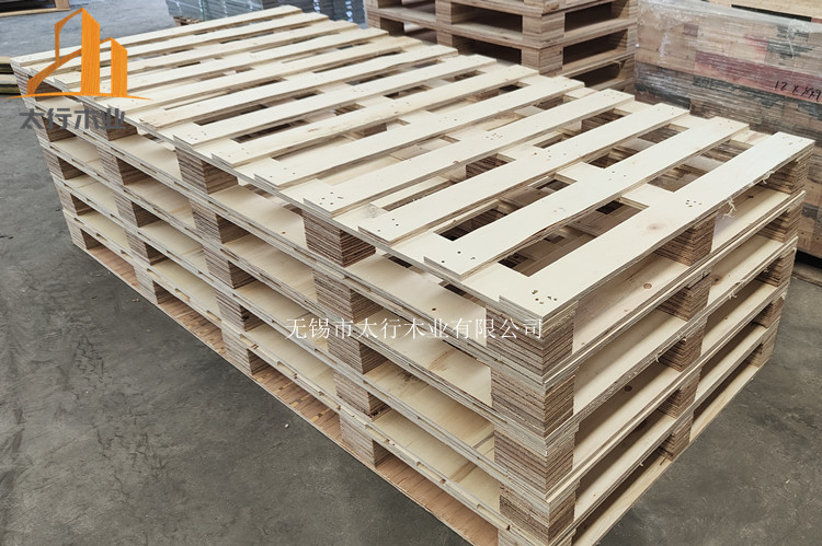 免熏蒸托盤和實(shí)木托盤哪個(gè)質(zhì)量好？