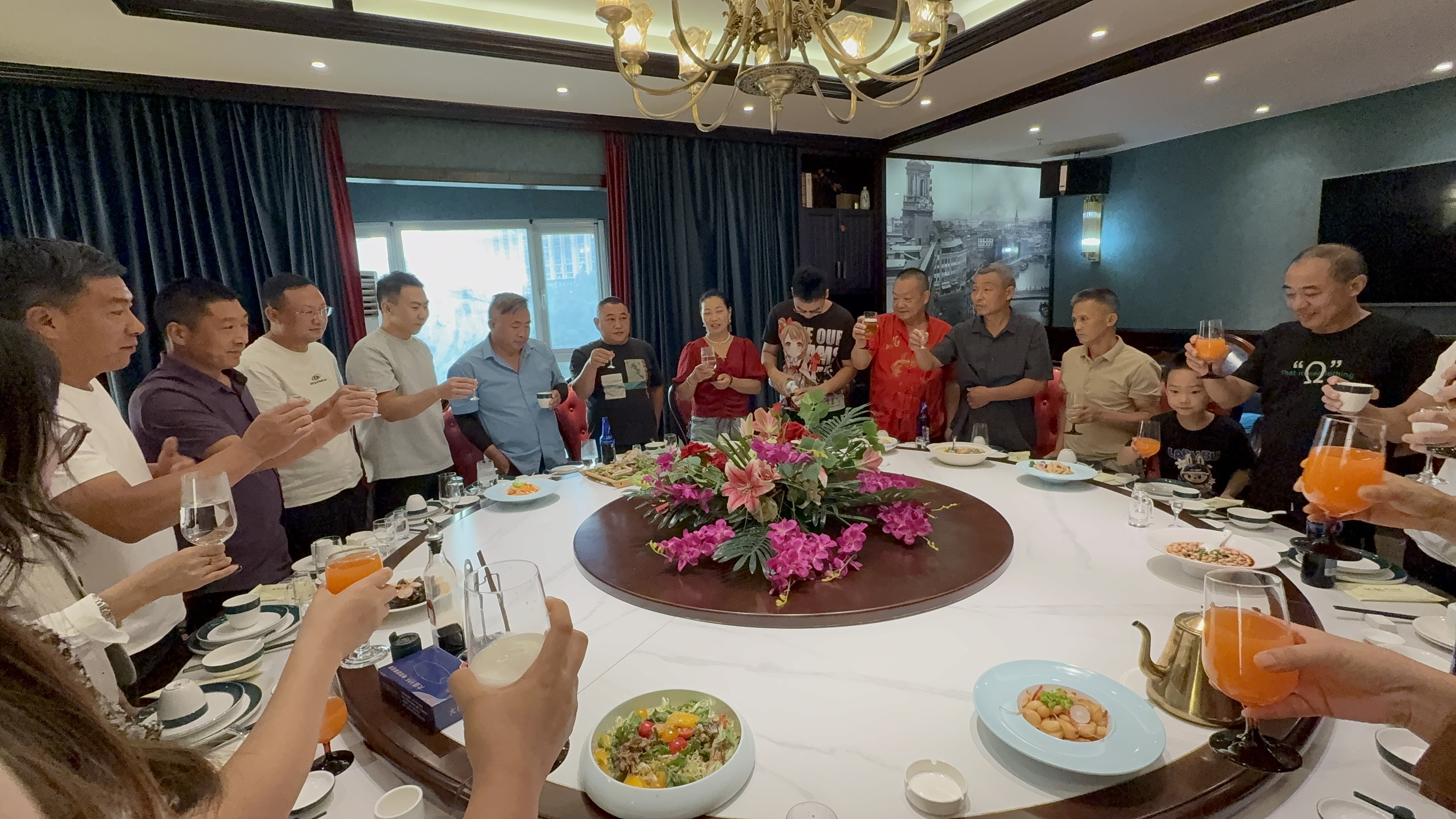 凝心聚力,共筑未來(lái)——記公司8月團(tuán)建聚餐活動(dòng)